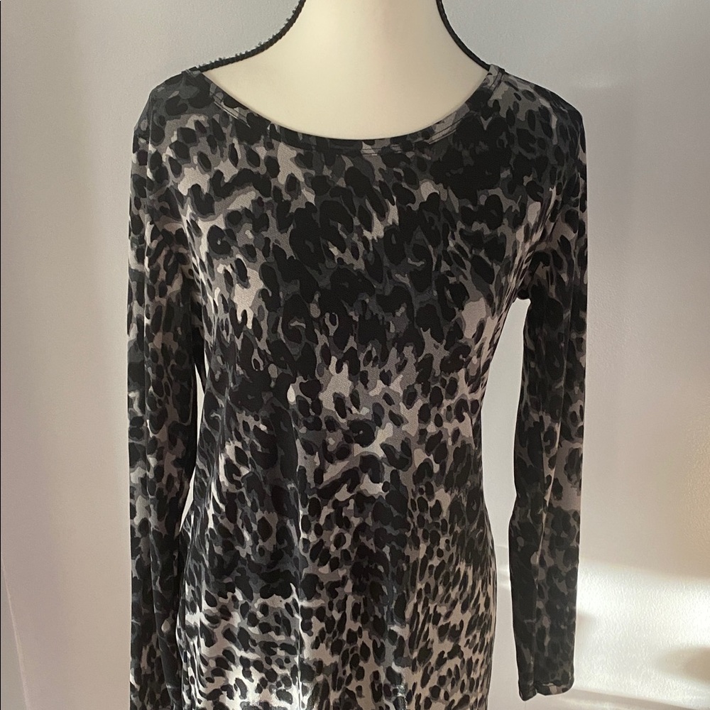 LuLaRoe NWT Debbie medium dress animal print - Picture 2 of 9